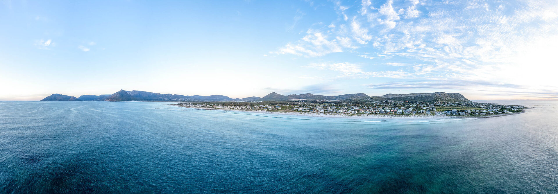 Kommetjie Horizon — Cape Town fine art print by Tamarac