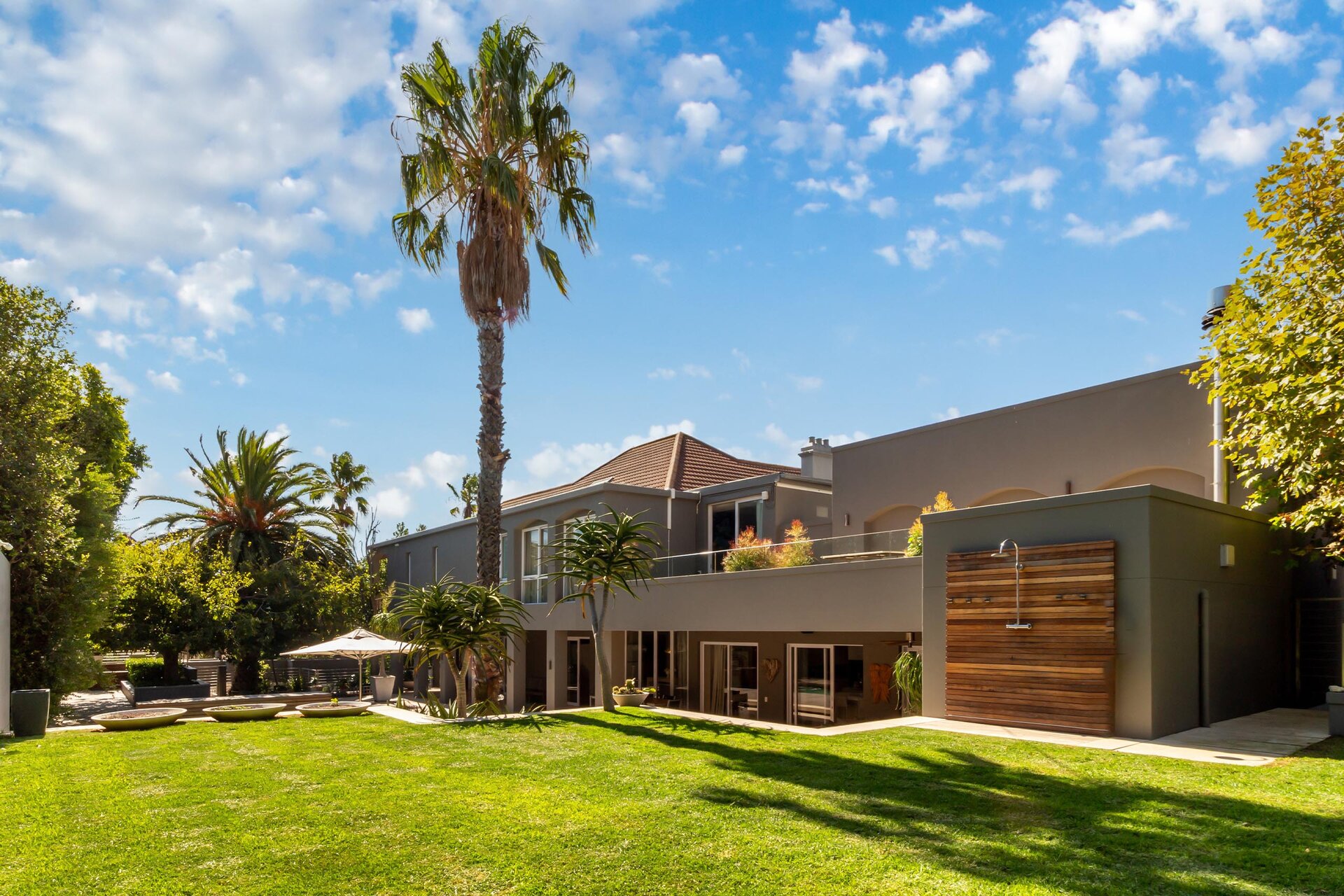 Property & Architecture 7
