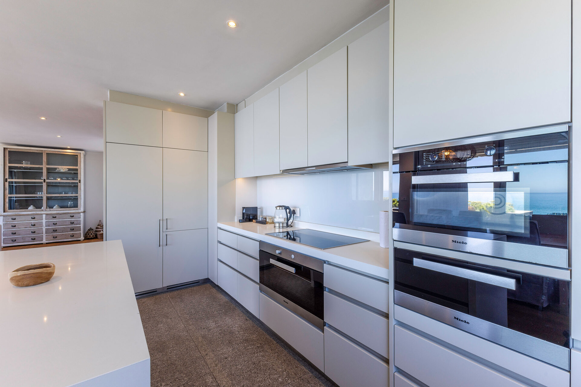Property & Architecture 16
